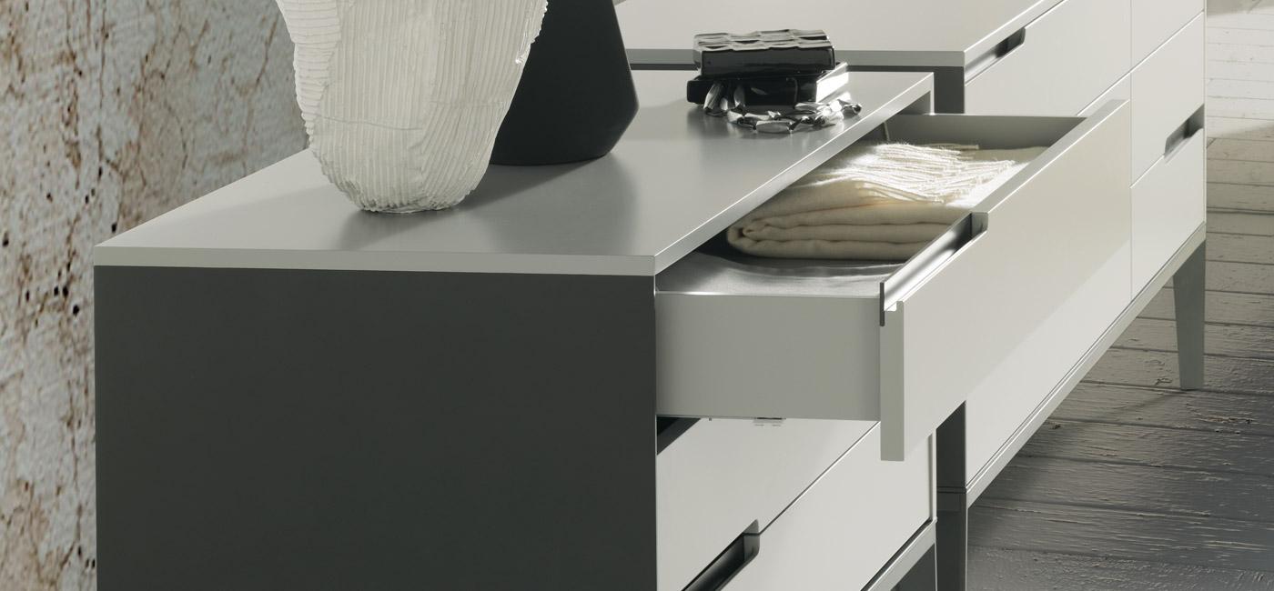 MONDRIAN Chest of drawers with integrated handles
