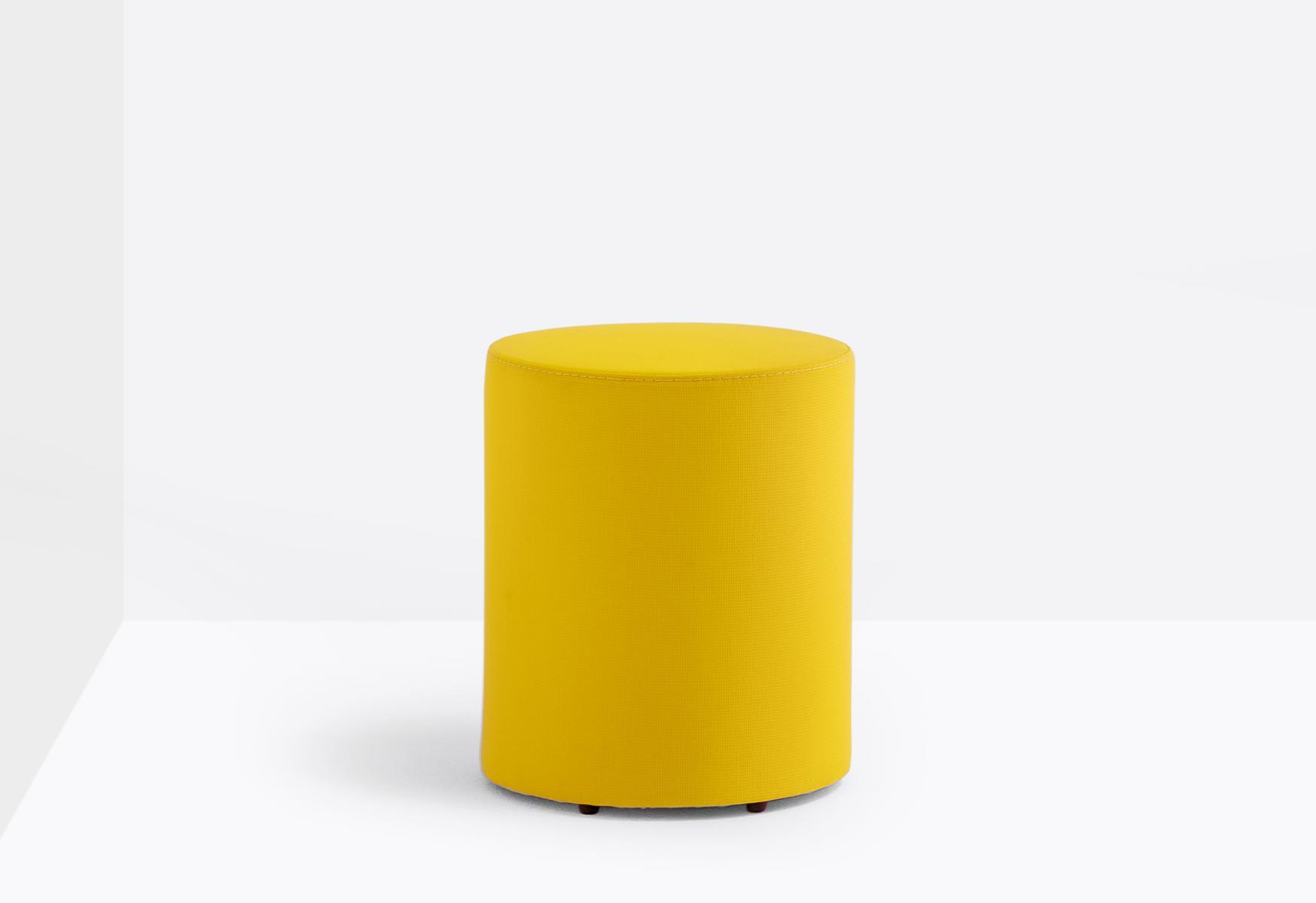 WOW 322 Upholstered pouf