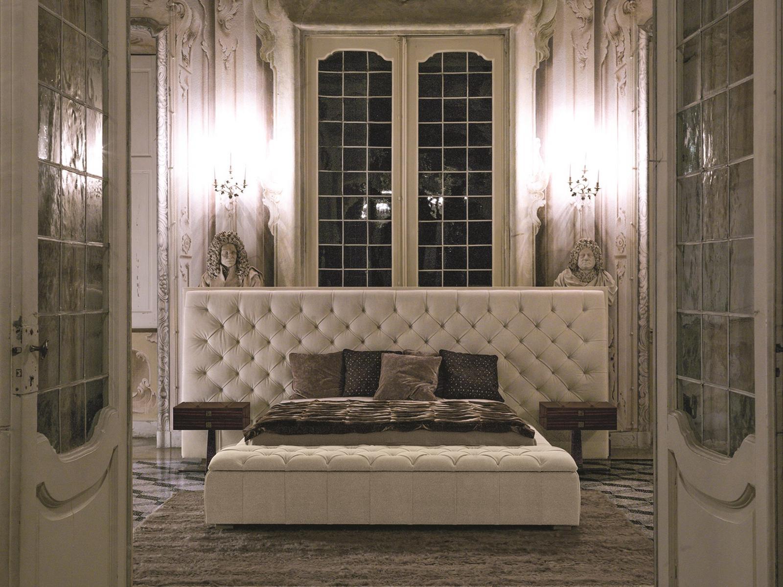 NAPOLEON Fabric bed with upholstered headboard