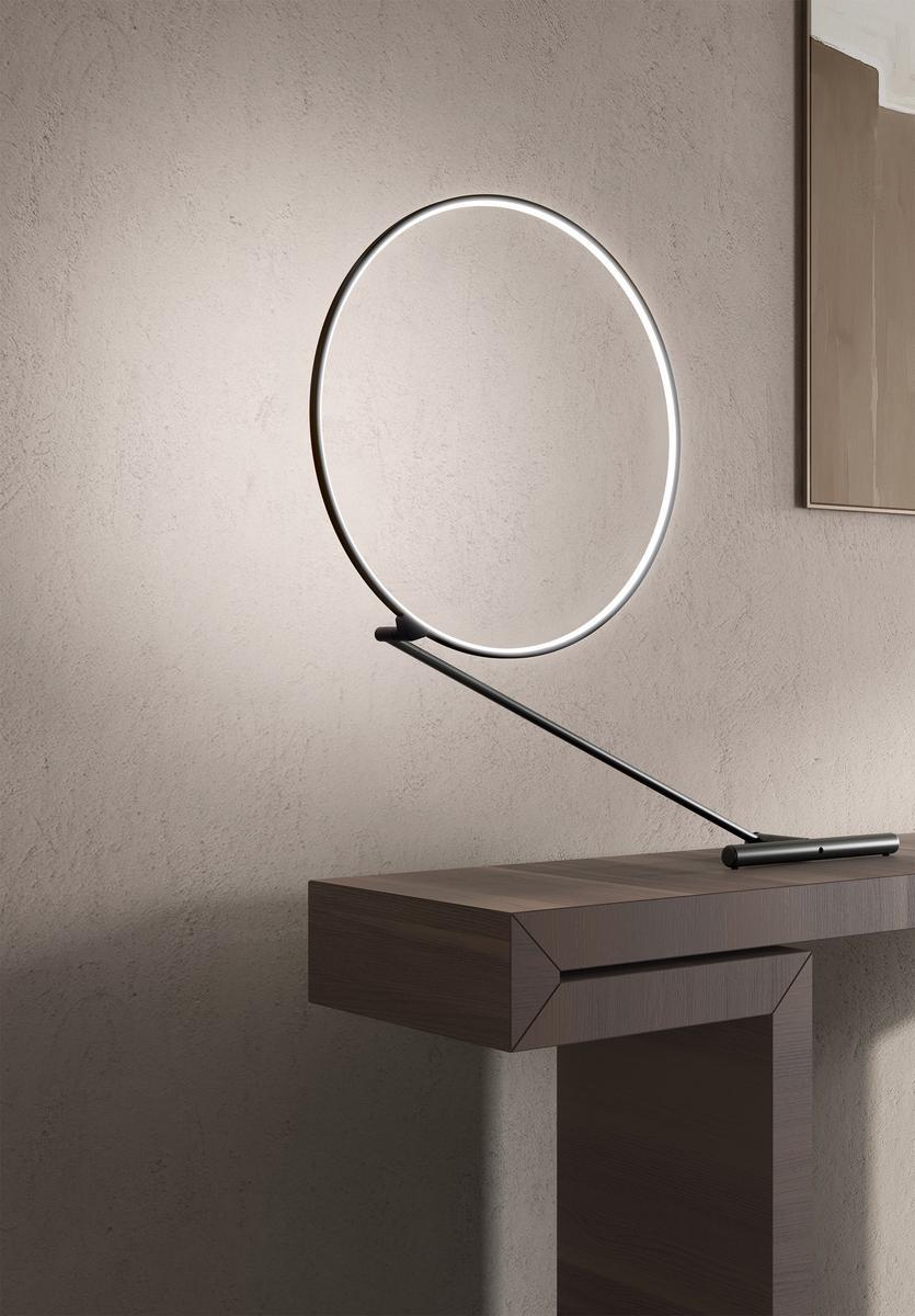 POISE LED table lamp with dimmer