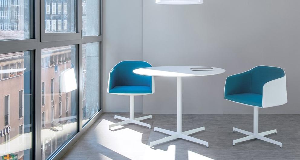 LAJA 886 Swivel chair with 4-spoke base with armrests