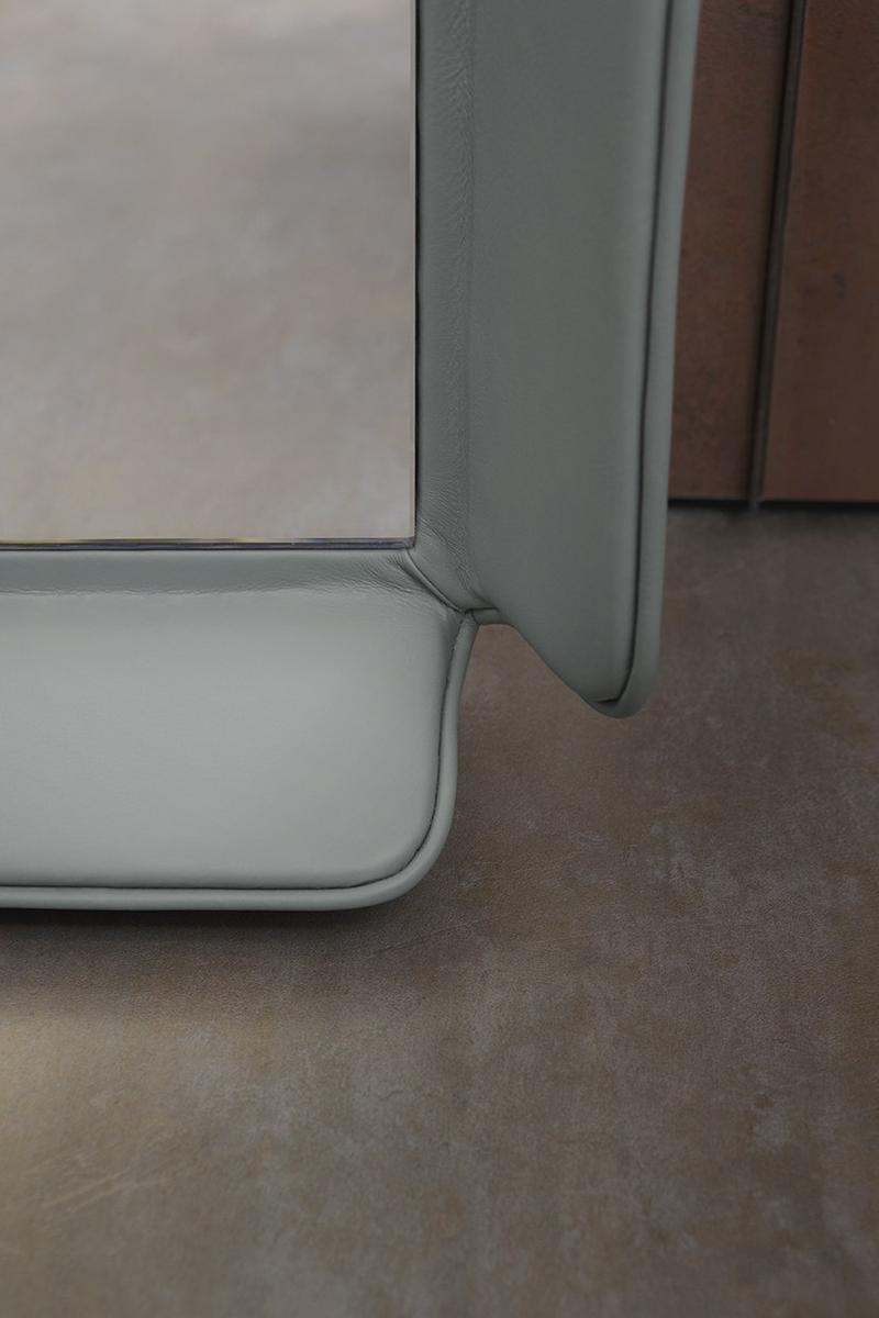 GENTLEMAN Freestanding mirror