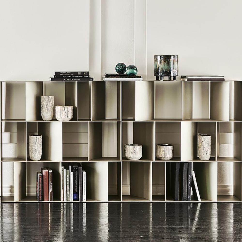 NAUTILUS Bookcase