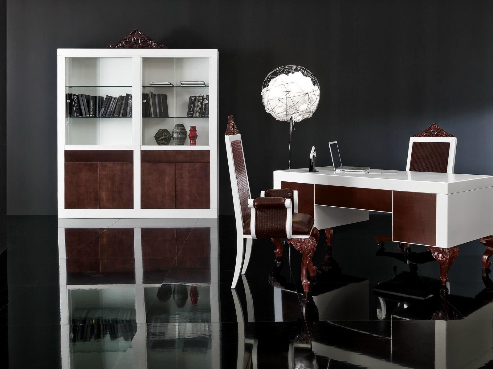 MINIMAL BAROQUE Wooden display cabinet