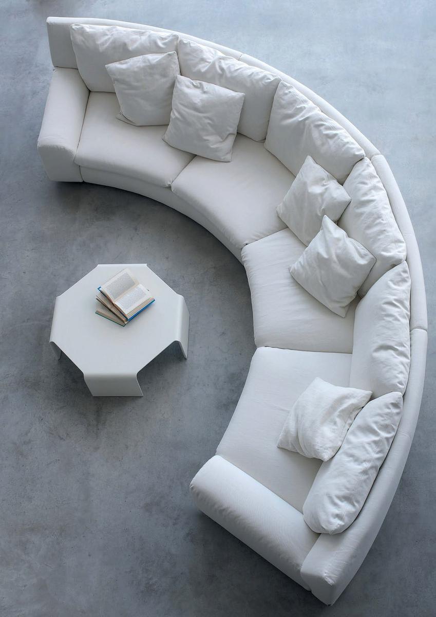 BEN BEN Curved fabric sofa