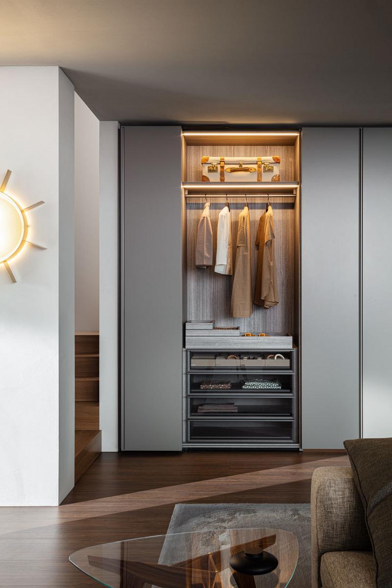 GLISS MASTER SISTEMA 7 Sectional walk-in wardrobe