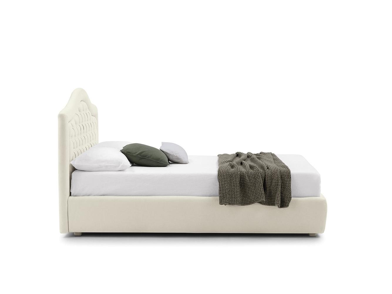 CAPRI CAPITONNE’ Double bed with tufted headboard