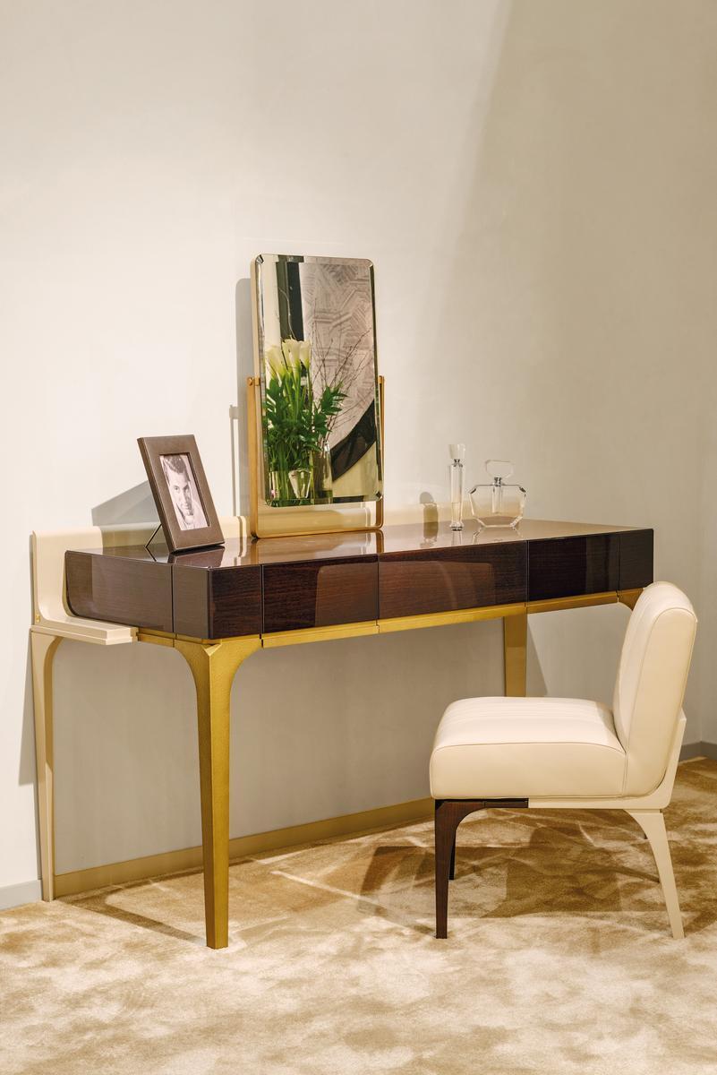 MADEMOISELLE Upholstered velvet chair