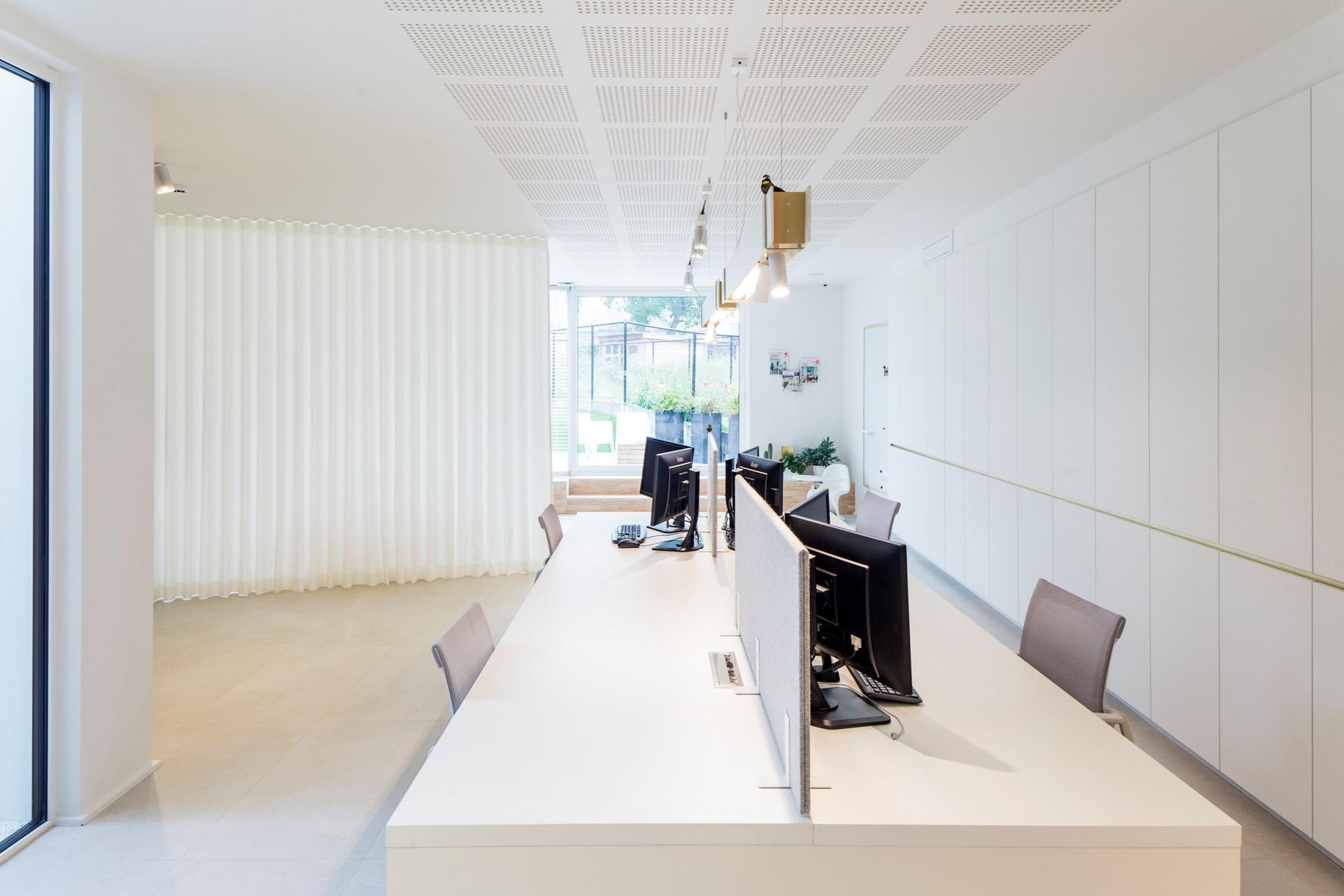 MR BEAM LED wood and aluminium pendant lamp