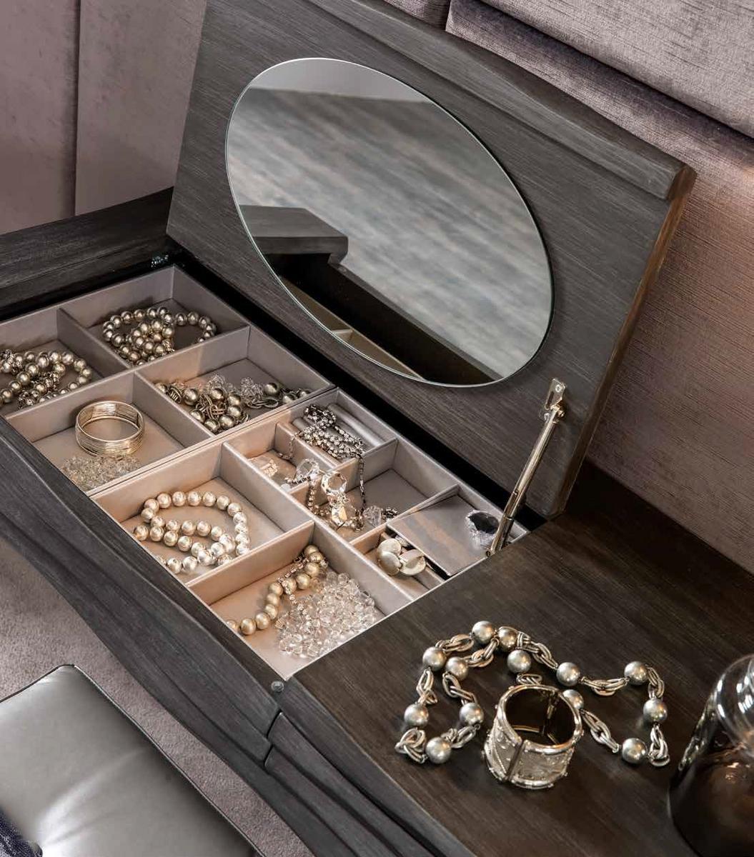 EBON Dressing table