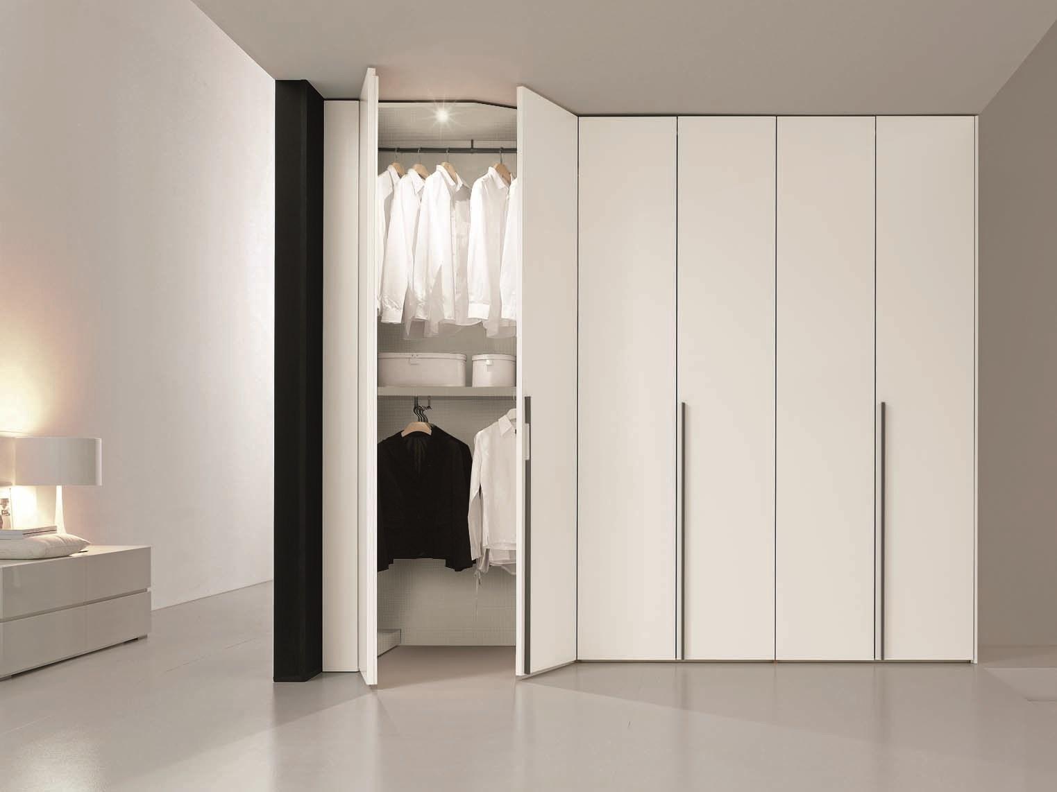 FURNISHED SPACES Sectional wardrobe