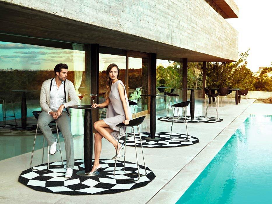 VASES Sled base garden stool