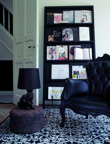 OBLIQUE Wall-mounted wooden bookcase
