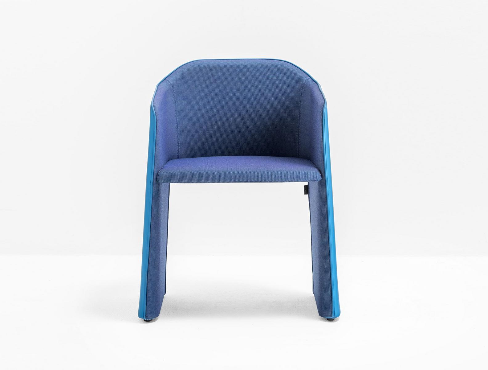 LAJA WINGS 889F Chair with castors