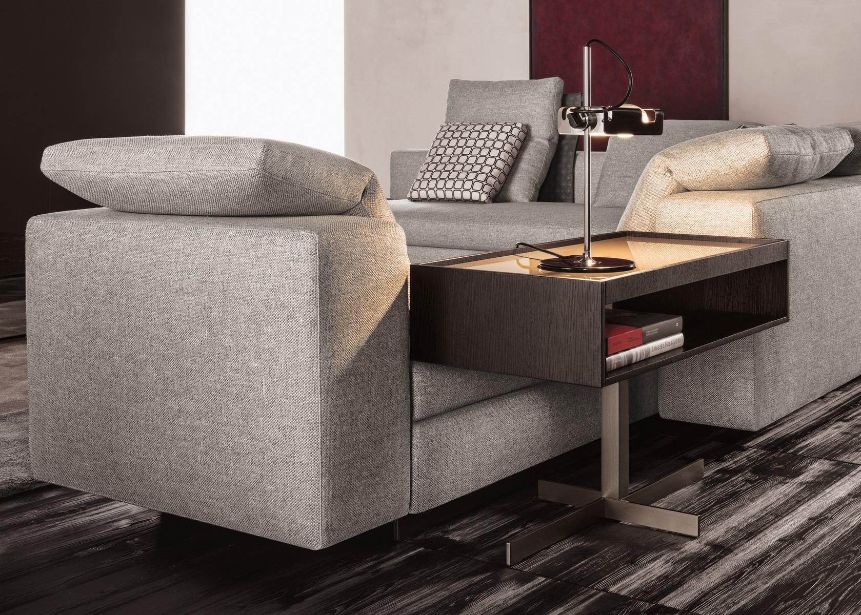 CLOSE Coffee table