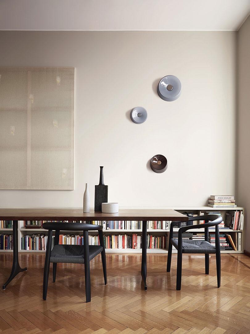 LUMIERE Plastic table lamp