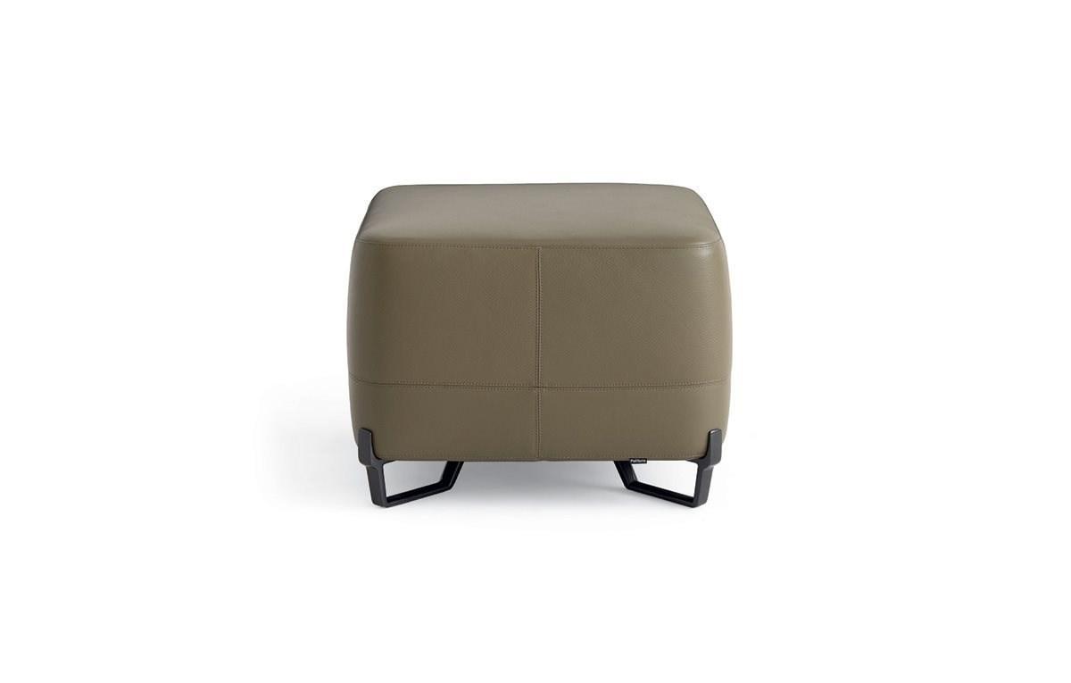 NEW YORK Square leather pouf