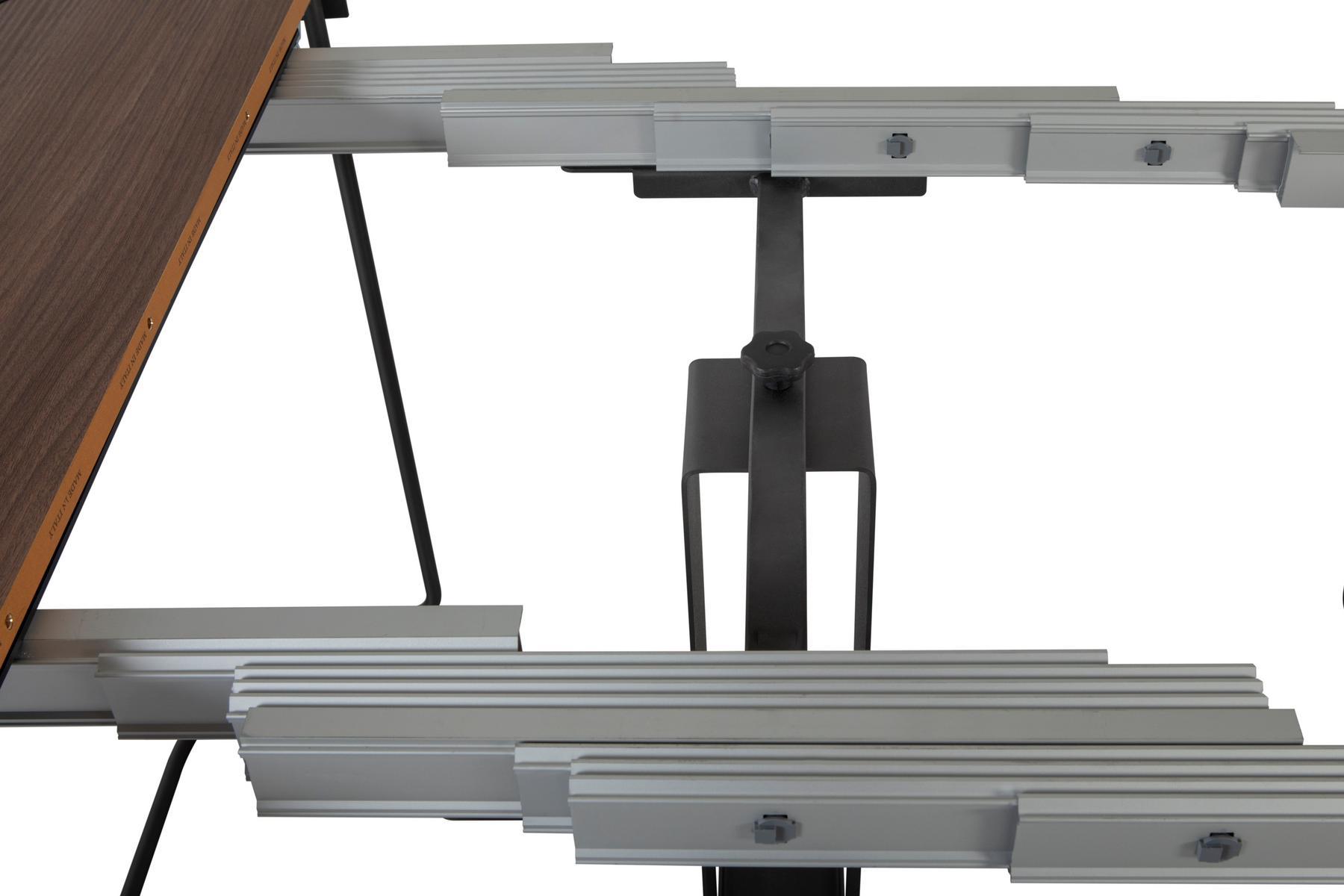 CORA Extendable oval console in walnut and steel base