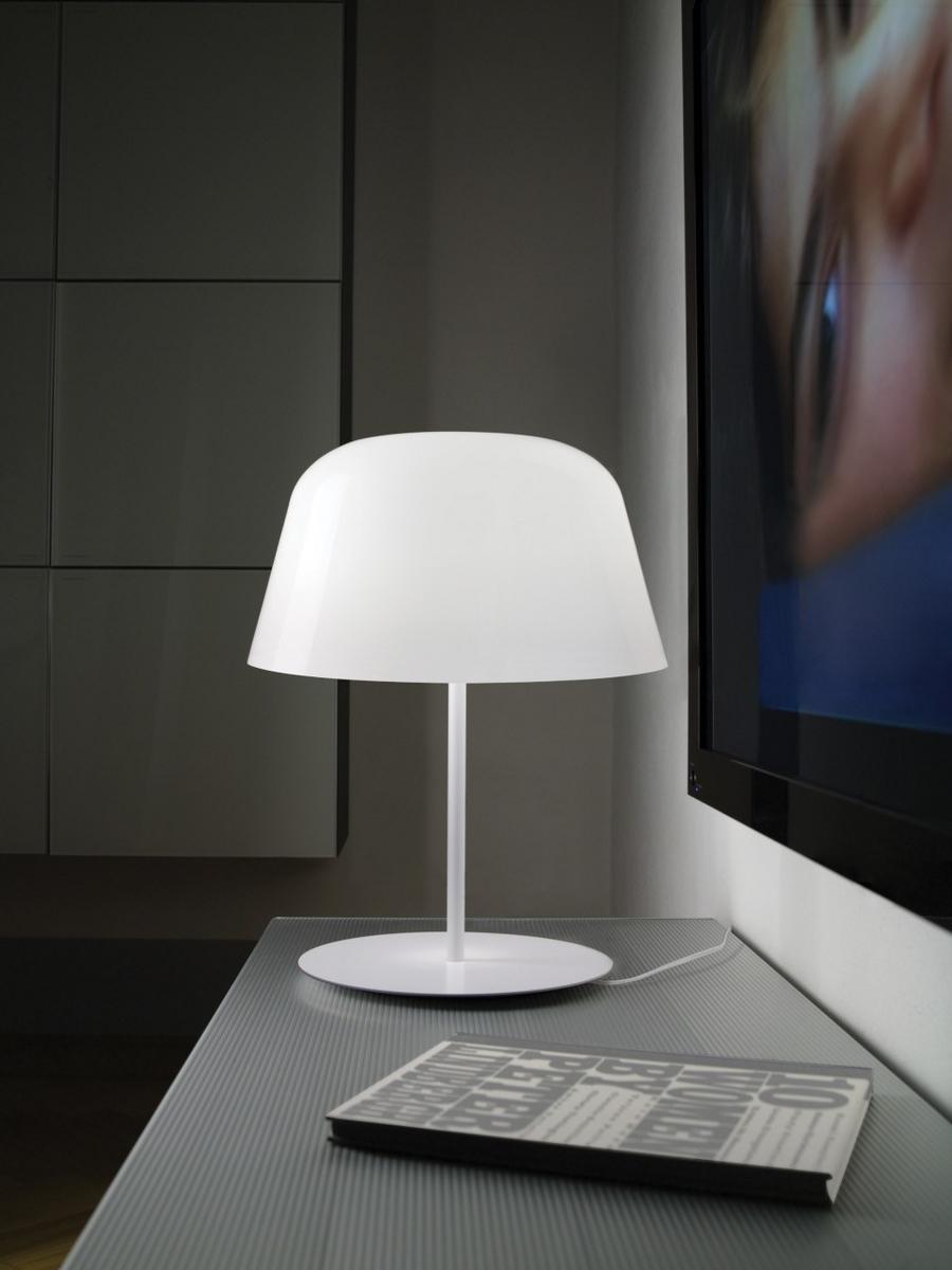 AYERS T38 LED blown glass table lamp