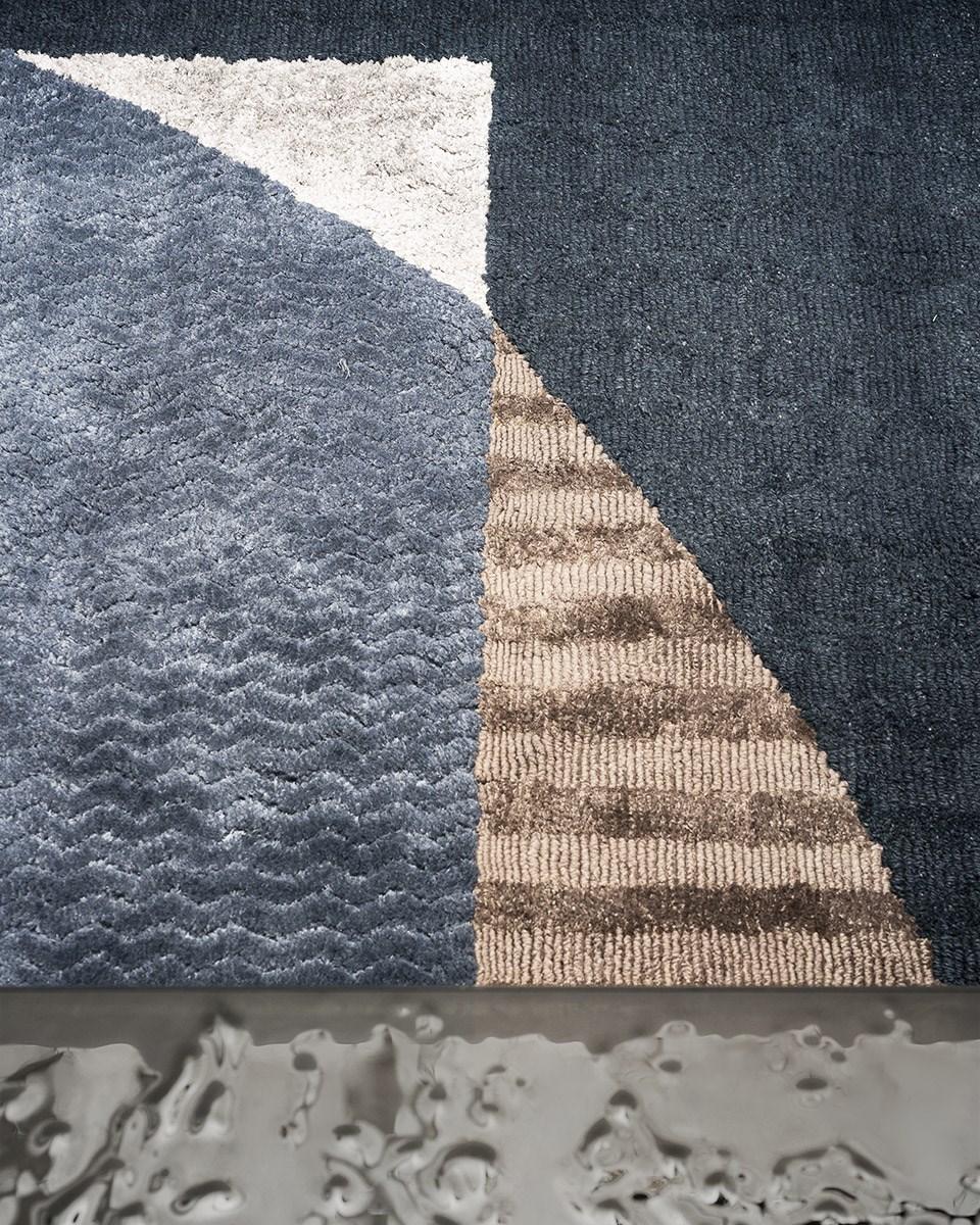 BORDERLAND Handmade rectangular rug