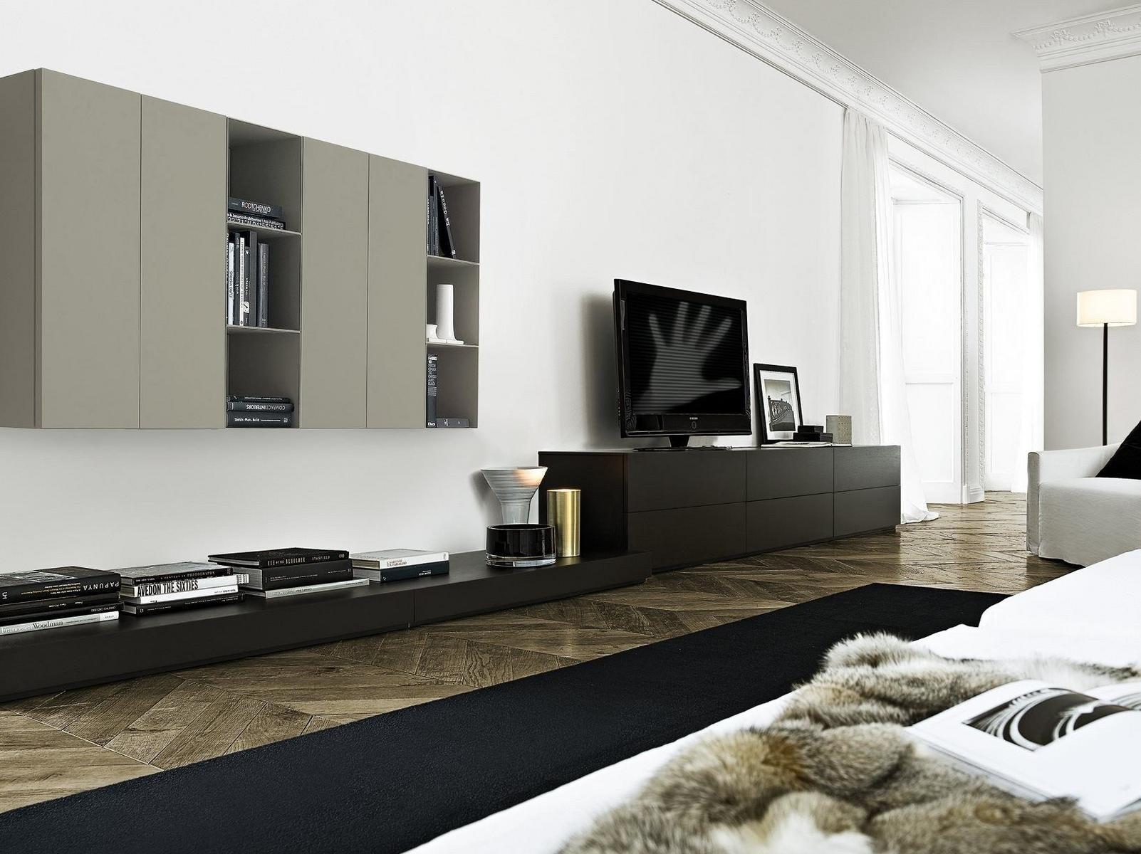 SINTESI Sectional TV wall system