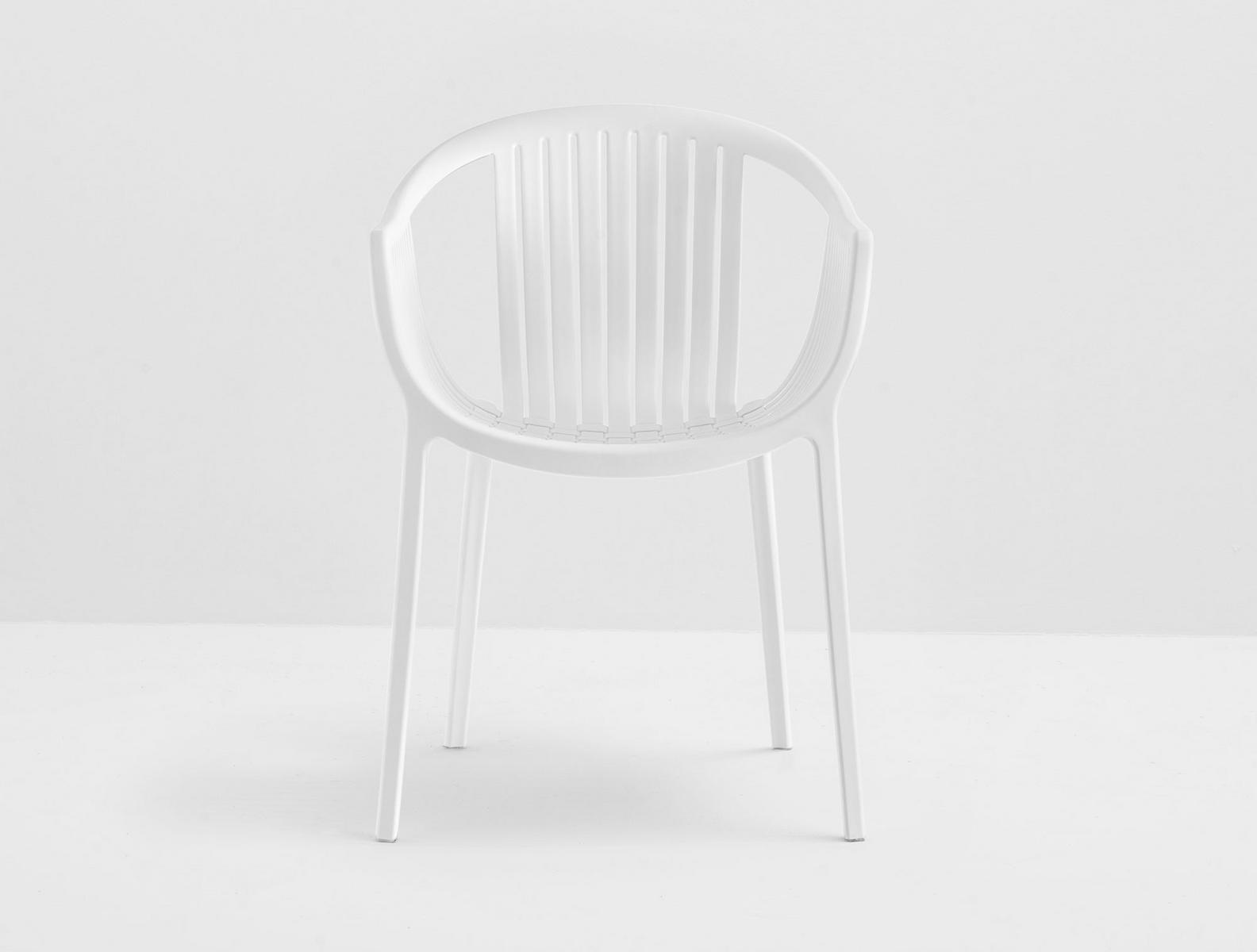 TATAMI 306 Stackable polypropylene garden chair with armrests