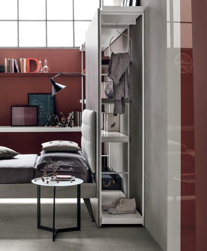 COMPOSITION 01 Teenage bedroom