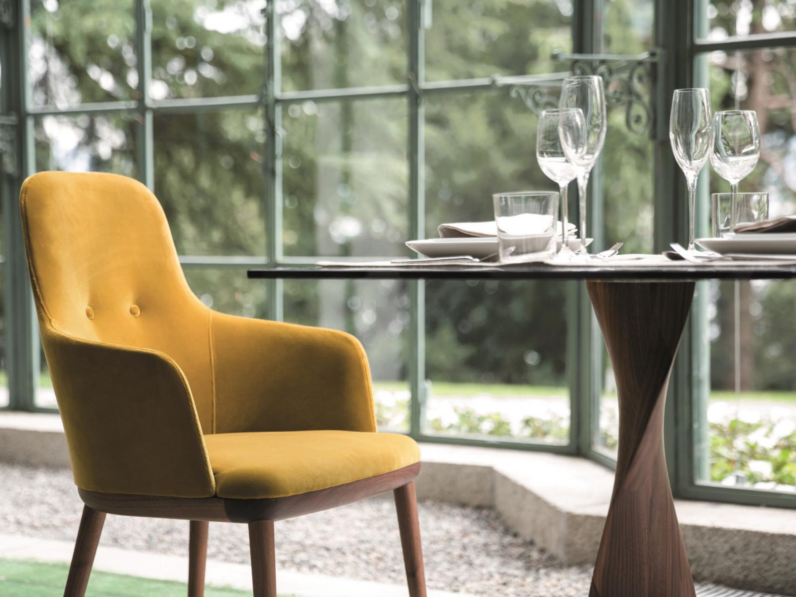 SPIN Square crystal dining table