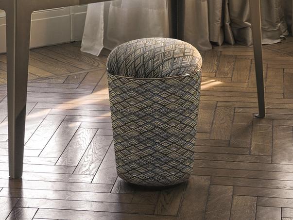 TEO LOVELUXE Round velvet pouf
