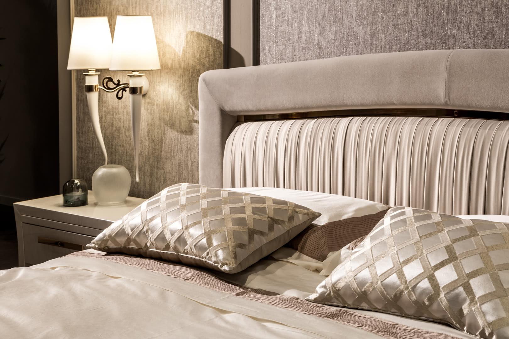 PORTOFINO PLISSÈ Upholstered velvet double bed