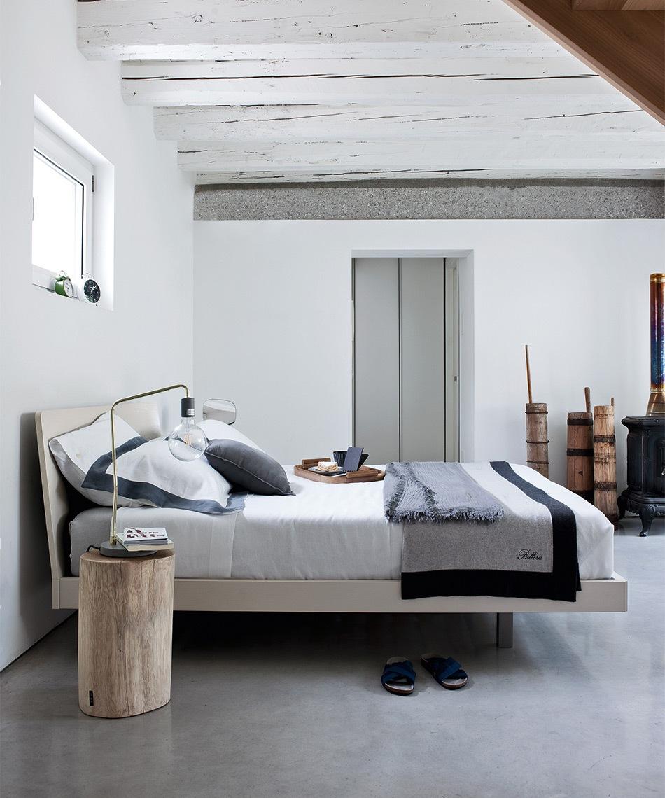 TEO Wood bed with upholstered headboard