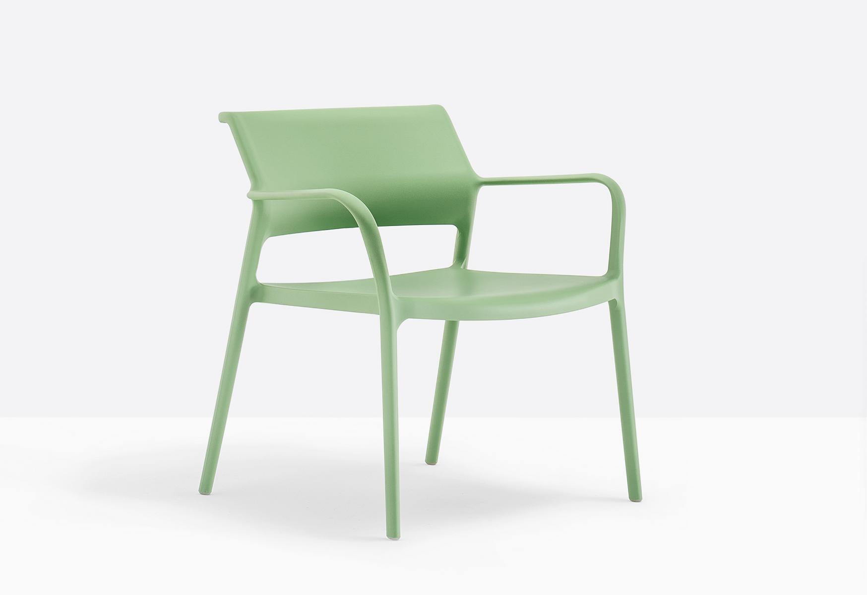 ARA 316 Stackable polypropylene easy chair with armrests