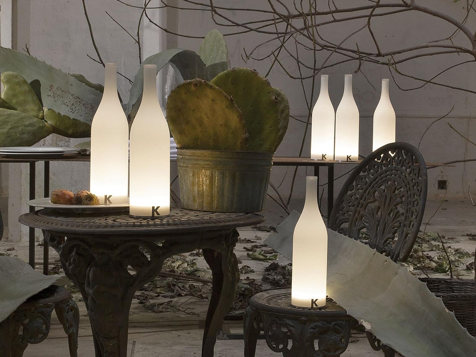 BACCO LED satin glass table lamp