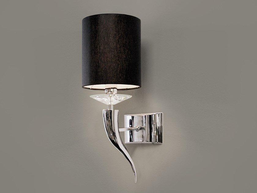 LOVING ARMS W1 Metal wall lamp with fixed arm