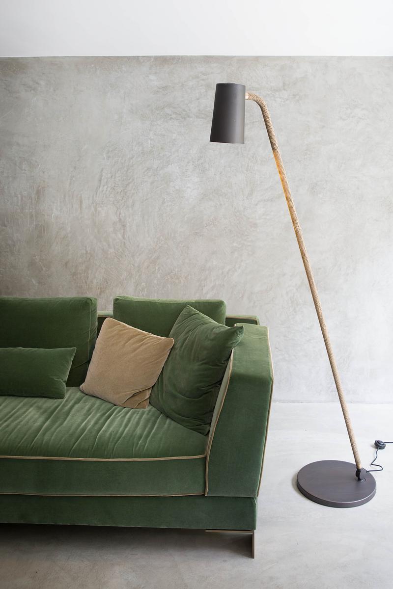 UP Metal floor lamp