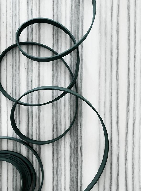 WIRELINE LED rubber and glass pendant lamp