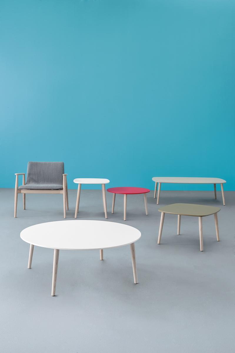 MALMÖ 298 Upholstered easy chair with armrests