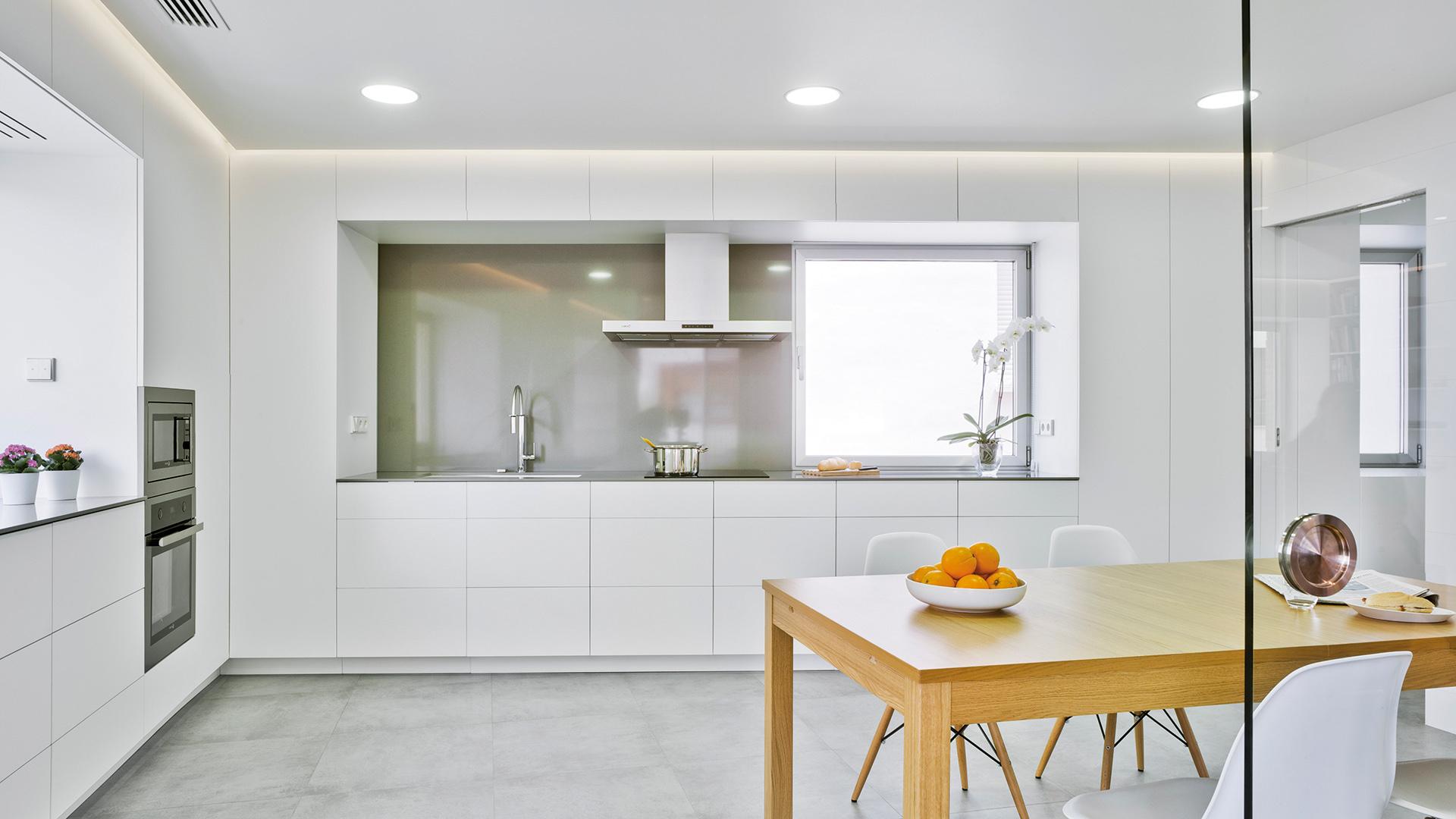 FOX LED recessed ceiling lamp