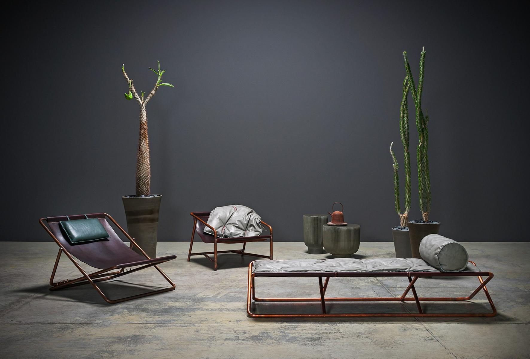 JUNO Round cement coffee table