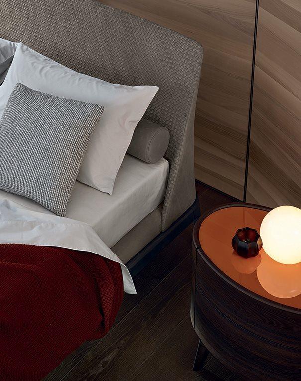 KELLY Oval wooden bedside table with drawers