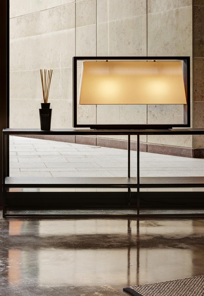 FRAME Oak table lamp