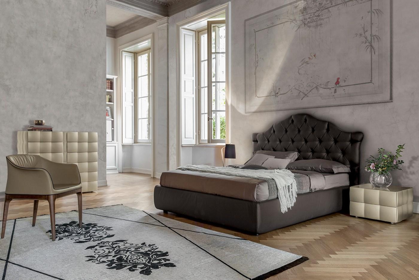 VENEZIANO Leather double bed with tufted headboard