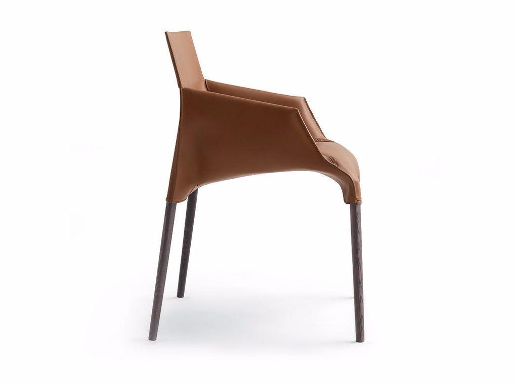 SEATTLE Tanned leather chair with armrests