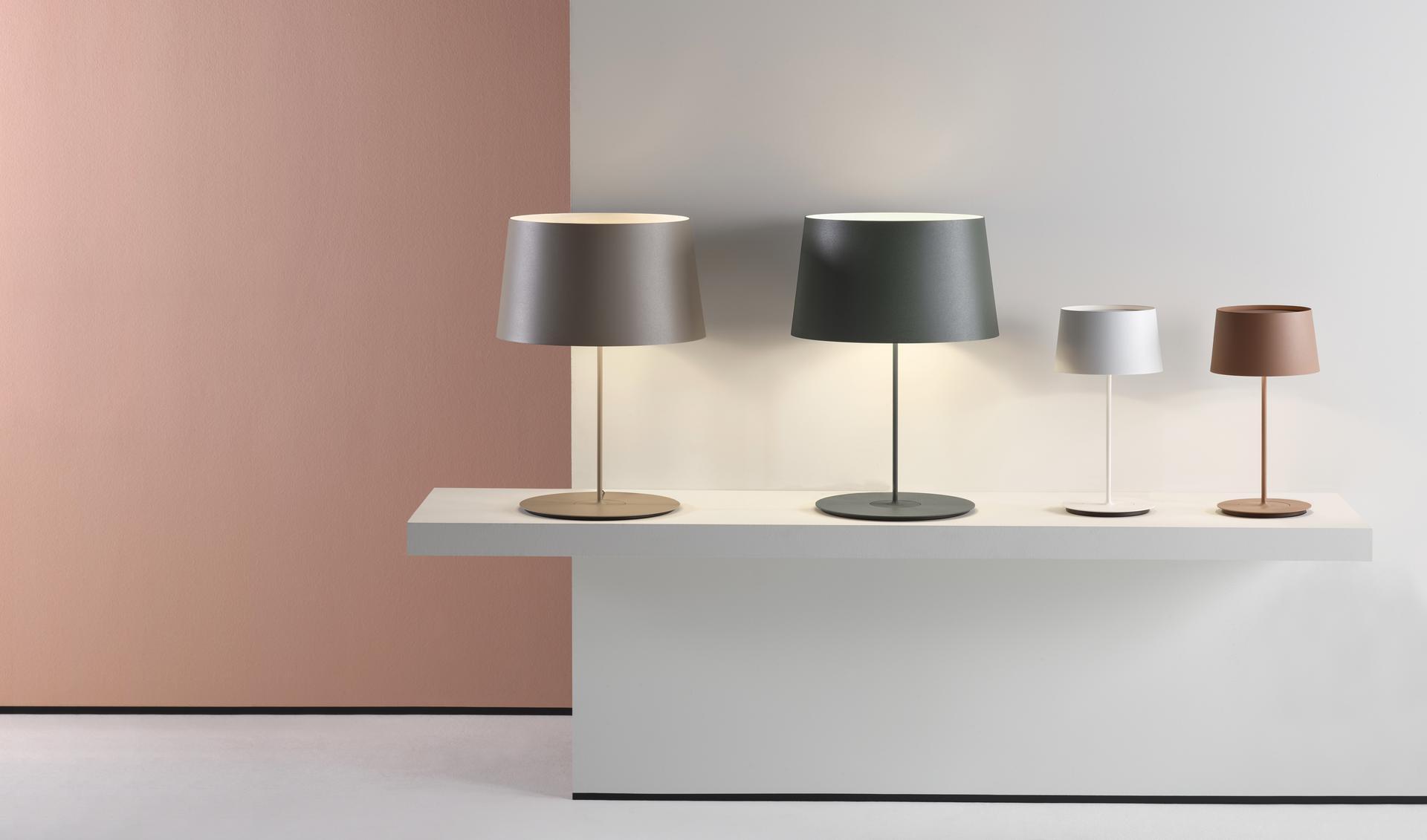WARM Methacrylate table lamp