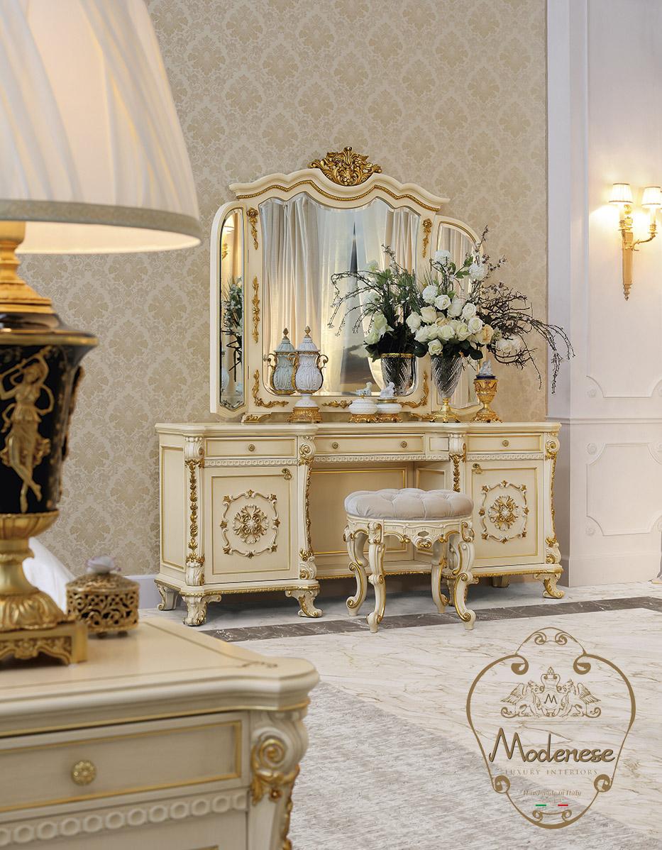 14221 Wooden dressing table