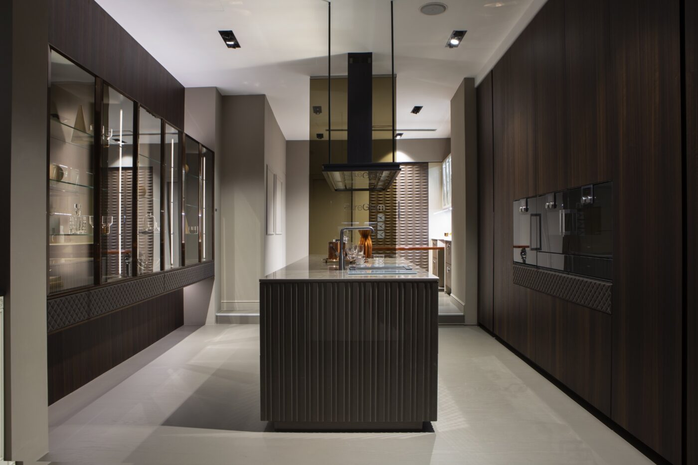 PURE GLAM Veneer kitchen