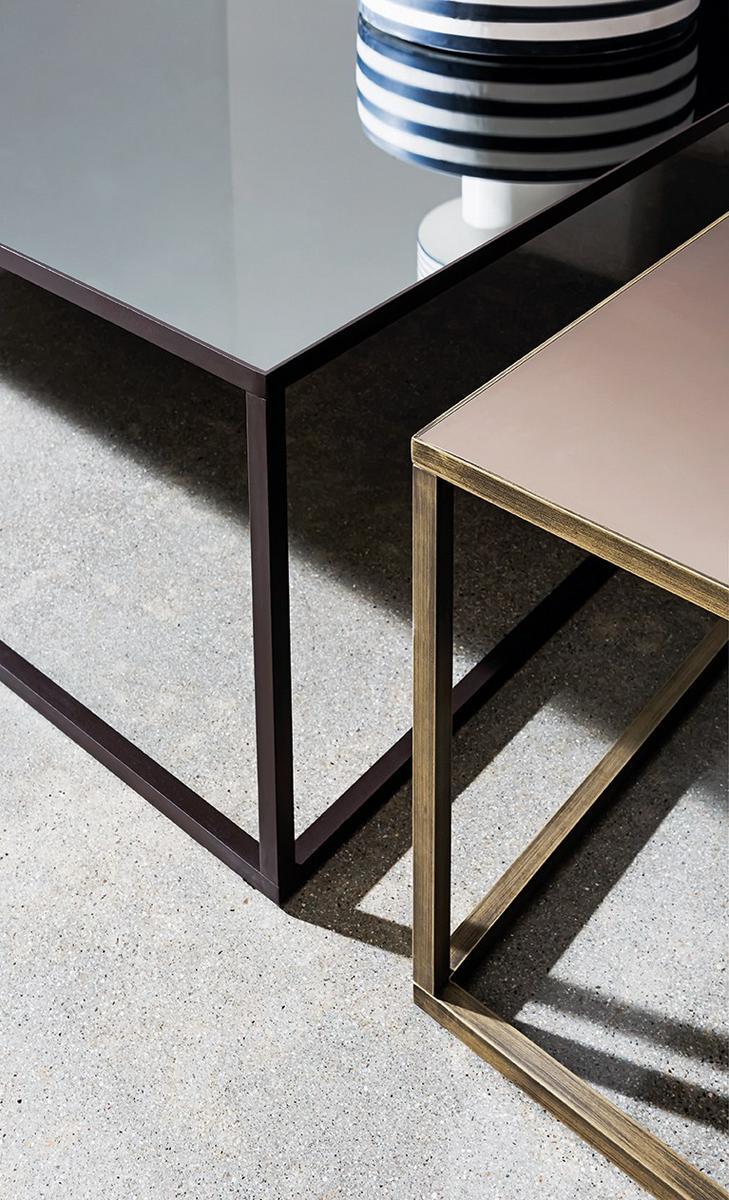QUADRO Low square glass coffee table