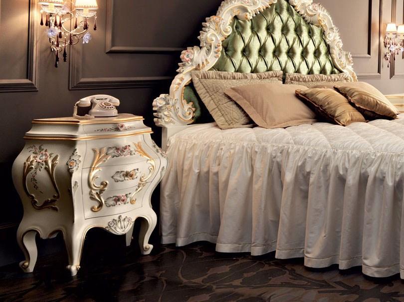 11204 Wooden bedside table with drawers