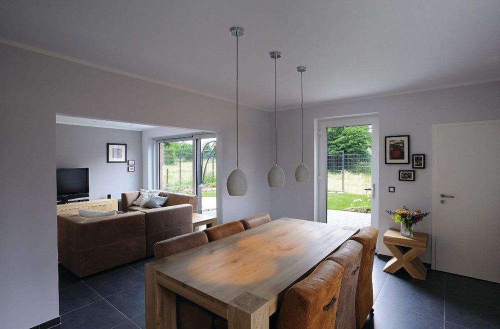 SOPRANA Fabric pendant lamp in a contemporary style