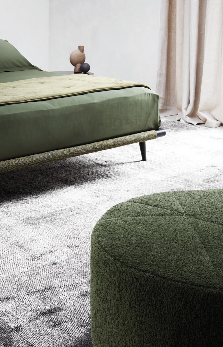 MOON Round fabric pouf